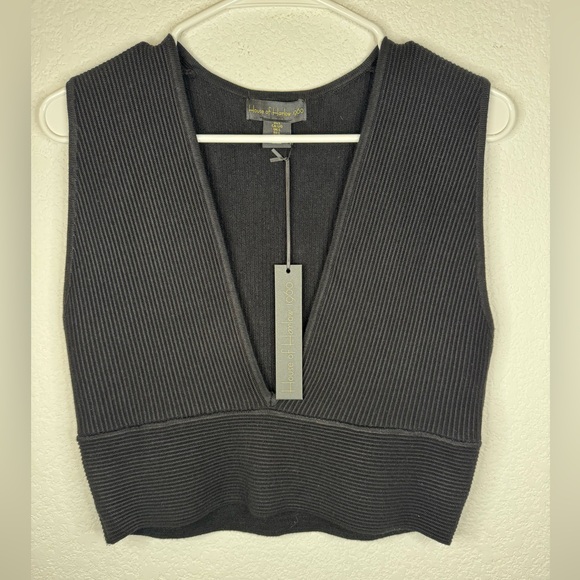 House Of Harlow 1960 Black Knit Deep V Neck Sleeveless Crop Top - Picture 2 of 6